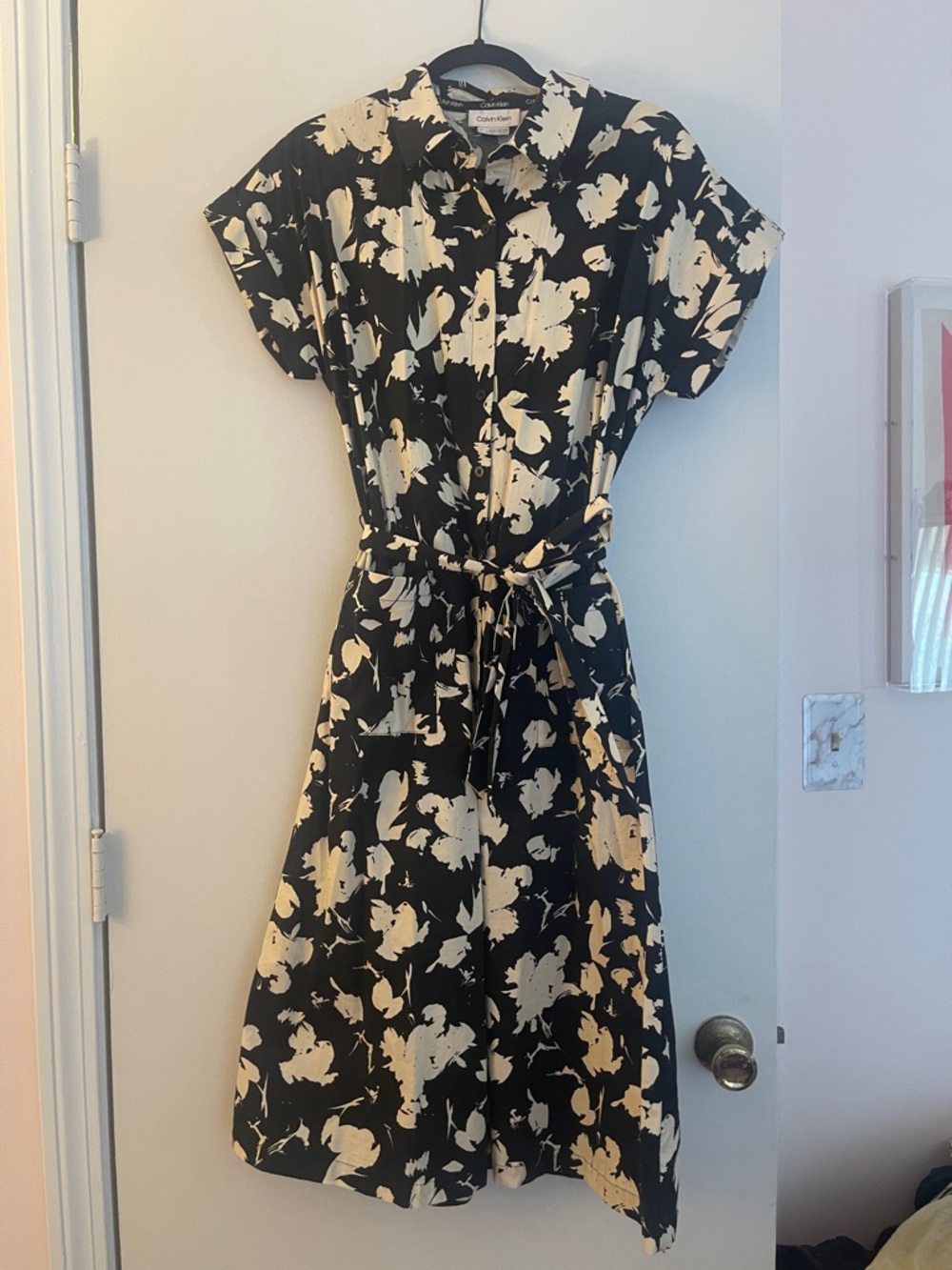 Black & Cream Floral Shirtwaist Dress, with pockets.  Shoulder to hem 45”.